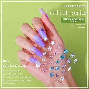 도매 럭셔리 블루 나비와 꽃 네일 아트 데칼 호일 팝 손가락 사용자 정의 골드 5D 매니큐어 스티커 디자이너 브랜드 - Product Image 3