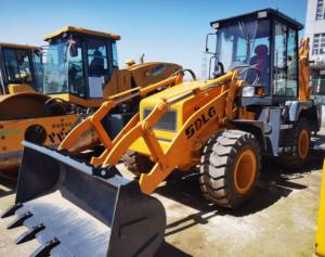 Chargeuse-pelleteuse d'<span class=keywords><strong>occasion</strong></span> SDLG LGB680 à bas prix, modèle 2020, machine multifonctionnelle, poids de 8,3 tonnes, chargeuse-pelleteuse sur roues - Product Image 1