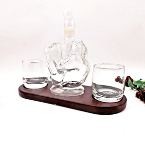 Cá Nhân Phong Cách Thiết Kế Độc Đáo Vui 1000Ml Thủy Tinh Ngón Tay Giữa Rượu Whisky Vodka Brandy Decanter Set Với Chủ Và Ly - Product Image 6