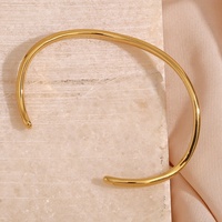 Bracelet minimaliste en acier inoxydable plaqué or 18K en forme de vague d'eau