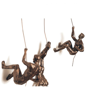 Alta calidad tallada a mano decoración de la pared <span class=keywords><strong>del</strong></span> hogar Metal bronce <span class=keywords><strong>hombre</strong></span> escalada pared arte escultura - Product Image 6