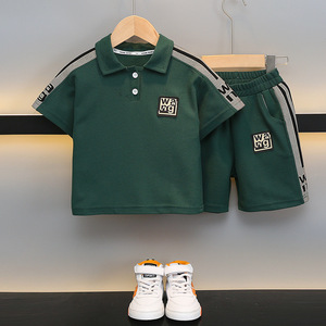 Ensemble Polo d'été pour Garçons : Chemise à Manches Courtes Rayée Verte & Short – Tenue Décontractée Deux Pièces Respirante pour Enfants et Tout-Petits - Product Image 3