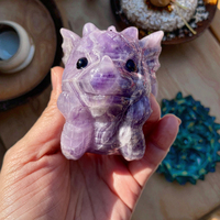 Vente en gros de nouveaux modèles de sculptures de dragons en cristal mignons, artisanat de sculpture de dragons de dessin animé, bon cadeau pour la décoration de la maison