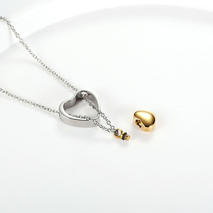 Kalung <span class=keywords><strong>Urn</strong></span> Cinta Hati Ganda KeepSake Berlapis Emas dari Baja Tahan Karat, Perhiasan Kenangan untuk Abu Jenazah Anak - Product Image 3