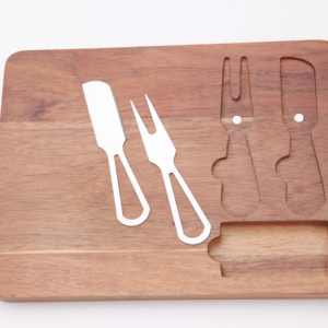 Planche à <span class=keywords><strong>fromage</strong></span> en bois d'acacia durable ensemble couteau <span class=keywords><strong>plateau</strong></span> <span class=keywords><strong>de</strong></span> coupe écologique pour usage domestique en plein air beau design <span class=keywords><strong>plateau</strong></span> <span class=keywords><strong>de</strong></span> service - Product Image 4