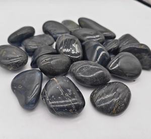 Piedra de guijarros de río natural para paisajismo, <span class=keywords><strong>color</strong></span> mezclado blanco negro, proveedor de grava decorativa para jardín - Product Image 4