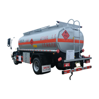 Camion-citerne léger JAC 8 tonnes à faible consommation pour le transport de carburant