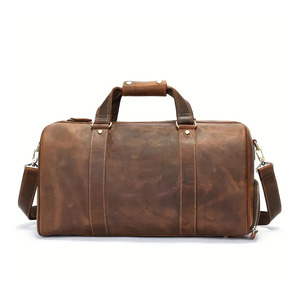 Sac de voyage en cuir véritable en gros avec logo personnalisé, bandoulière réglable, fermeture éclair et grande capacité de rangement - Product Image 6