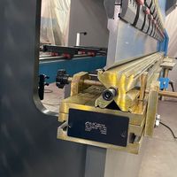 Presse plieuse hydraulique CNC WC67K-100T2500 pour le pliage et la façonnage de tôles métalliques