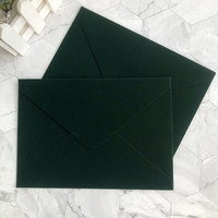 Impression de Logo personnalisé, enveloppe de velours de luxe vert foncé rouge, enveloppe de mariage en velours Vintage en daim