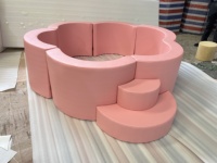Équipement de jeu intérieur en PVC et éponge de haute qualité pour espace de jeu intérieur, combinaison de canapés adorables en forme de fruits