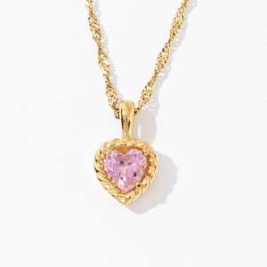 Kalung Liontin Cinta Berbentuk Hati Pink Korea dengan Desain Zirkon, Rantai Baja Anti Karat Berlapis Emas 18K - Product Image 1