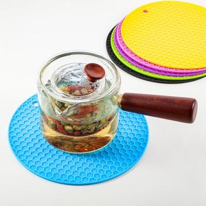 Opciones Multicolores, Salvamanteles de Silicona Redondo de 7 Pulgadas con Patrón de Panal de Abeja, Antiadherente, Reutilizable, Resistente al Calor, de Grado Alimenticio - Product Image 5