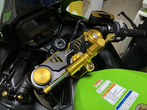 Abrazadera Superior de Manillar de Aleación de Aluminio CNC para Motocicleta Kawasaki ZX4R ZX-4R SE, Abrazadera Triple Superior Delantera para Modificación de Carreras - Product Image 2