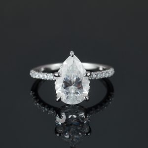 Zierlicher Birnenförmiger 5CT VVS GRA Moissanit-Ring Schlichter Hochwertiger 925 Silber Vergoldeter Verlobungs-Hochzeits-Versprechensschmuck für Frauen - Product Image 5