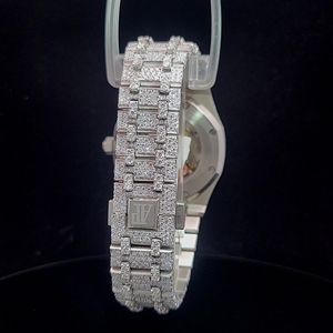 Montre analogique automatique classique simple de luxe unisexe en moissanite fabriquée à la main avec cadran blanc, cadeau d'anniversaire tendance - Product Image 4