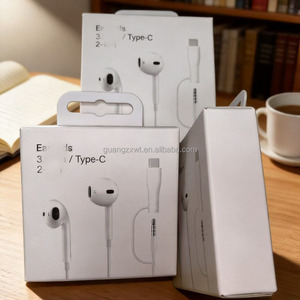 Audífonos Intrauditivos 2 en 1 con Cable Tipo C y Control de Volumen para Dispositivos iPhone y <span class=keywords><strong>Android</strong></span>, Audífonos de 3.5 mm / USB-C - Product Image 2