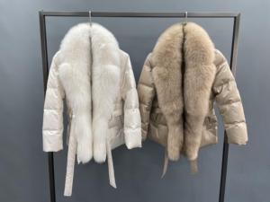 Veste en duvet de fourrure de renard véritable pour femmes Janefur en gros, taille plus, blanc doré, veste d'hiver pour femmes avec garniture en fourrure de renard - Product Image 5