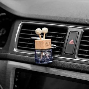 Custom Square 8ml Reed <strong>Diffuser</strong> Glass Aroma Bottle Vent <strong>Car</strong> <strong>Diffuser</strong> Perfume Bottle with Wooden Cap and <strong>Clip</strong> for <strong>Car</strong> Decoration - Product Image 5