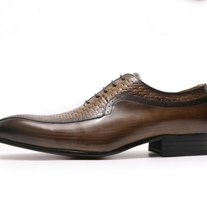 Chaussures Richelieu de luxe pour hommes en cuir véritable, plates, noires et marron, à bout pointu, à lacets, pour le bureau, les affaires et les mariages - Product Image 4