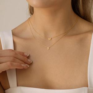 Collar con Colgante de Letras Inglesas Minimalista, Superventas, Exquisito y Compacto, Chapado en <span class=keywords><strong>Oro</strong></span>, Cadena de Acero Inoxidable - Product Image 2