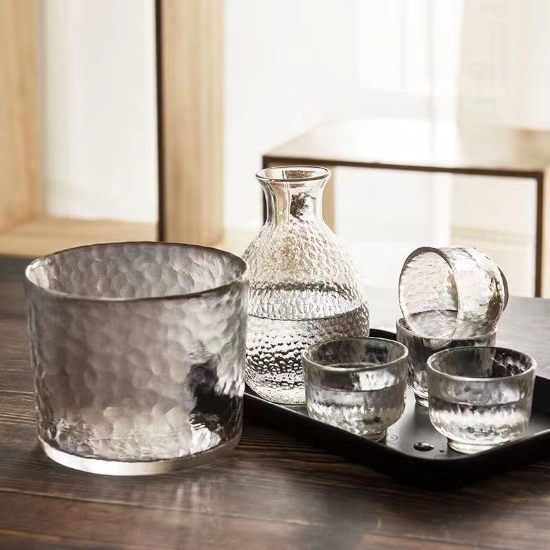 Pot clair-rond * 1 pc, réchauffeur de vin * 1 pc, verre à liqueur * 4 pcs