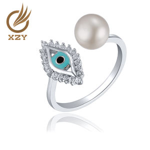 Anillo de Plata de Ley 925 con Baño de Rodio, Talla Abierta, Ojos Azules con Perla de Agua Dulce y Esmalte, para Uso Flexible - Product Image 1