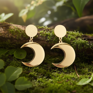 Pendientes de Moda con Baño de Oro PVD, Acero Inoxidable 316L, Diseño de Luna Creciente, Joyería Sostenible y Resistente - Product Image 3