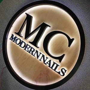 Enseigne rétroéclairée personnalisée en acrylique et métal pour affichage extérieur de logo d'hôtel ou de magasin - Product Image 4