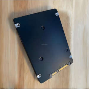 Unidad de Estado Sólido Interna MZILG3T8HCLS-00A07 Enterprise NVMe PCIe 4.0 x4 M.2 2280 SSD de 3.84 TB, Compatible con SATA, Gen4 TLC NAND Flash - Product Image 4