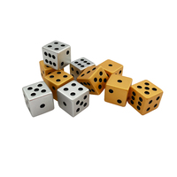 Vente en gros de dés de jeu D6 personnalisés de 16 mm, dés en métal à faces colorées avec bouteille en plastique pour jeux de table