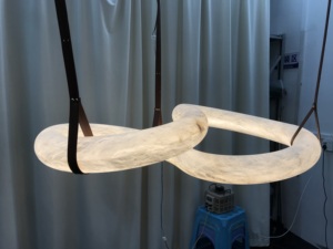 <span class=keywords><strong>Lampada</strong></span> a Sospensione Personalizzata in Alabastro a Fascia per <span class=keywords><strong>Soggiorno</strong></span> Villa Hotel Lampadario in Pietra di Marmo Spagnolo - Product Image 4