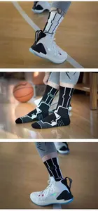 Hoge Kwaliteit Echte Combat Verdikte Elite Basketbal Sokken Handdoek Bodem Zweet Absorberende Ademende Anti-Slip Mid-Tube Sokken