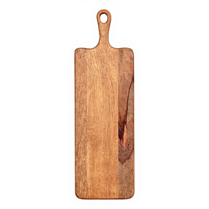 Planche à découper rectangulaire longue et mince en teck massif avec poignée de suspension - Product Image 1