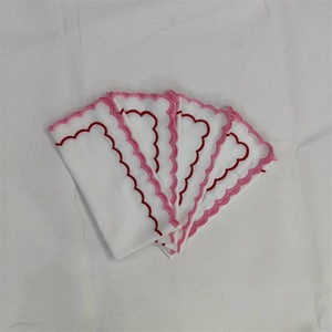 Décoration de table de Noël Boho de luxe serviettes en lin brodées or noir faites à la main et napperons avec logo personnalisé pour les mariages - Product Image 4