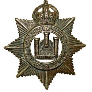 BADGES DE Chapeau BRITANNIQUES Le 4ème Volontaire Devonshire BRASS Economy Issue Metal Cap Badge - Product Image 1