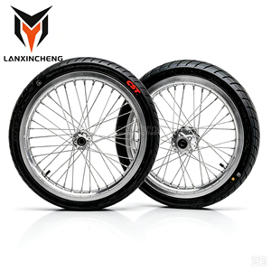 Set di Ruote per Moto da 17 Pollici per Conversione Surron Light Bee Supermoto con Pneumatici <span class=keywords><strong>CST</strong></span> 70/90-17 Anteriori e 90/80-17 Posteriori - Product Image 1