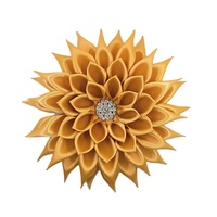 Korsase Gaun Pernikahan/Pertunangan 5 Inci Serba Putih, Kanzashi Bunga Satin, Bros Pin Kristal Berlapis Perak dengan Hiasan Rhinestone