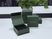 Boîte à bijoux magnétique en papier vert foncé carrée personnalisée avec logo personnalisé - Boîte à collier