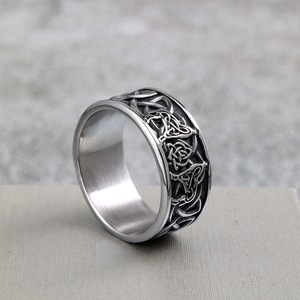 yunnique Bague unisexe en acier inoxydable avec tête de loup viking et nœud celtique, bijou fantaisie, cadeau, motif animal rond et géométrique - Product Image 3