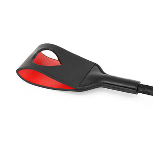 Nuevos juguetes sexuales para adultos, artículo de exportación de gran venta, látigo de cuero en forma de corazón, juguetes de cuero para coqueteo en pareja, para presentaciones en escenario - Product Image 5