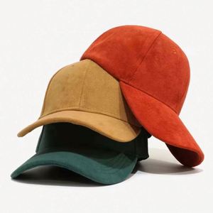 หมวกเบสบอลแบบปรับได้ สีพื้น สไตล์สปอร์ตสตรีท สำหรับทุกเพศ  ผ้าหนังกลับ ใช้ได้ทุกฤดู - Product Image 1