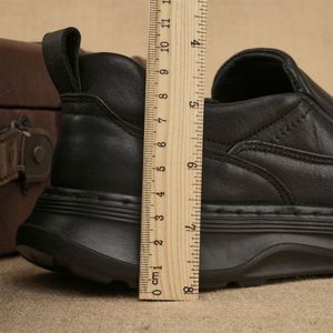 Mocassins en cuir véritable pour homme, bout rond, à enfiler, semelle extérieure en caoutchouc confortable, chaussures décontractées toutes saisons - Product Image 2