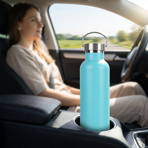 Bouteille d'eau isotherme OEM 750 ml en acier inoxydable à double paroi, tendance américaine, avec couvercle anti-déversement pour le camping et les activités de plein air - Product Image 2