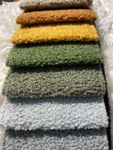 Tissu bouclé en polaire d'agneau anti-boulochage en polyester épais pour ameublement domestique - Product Image 1