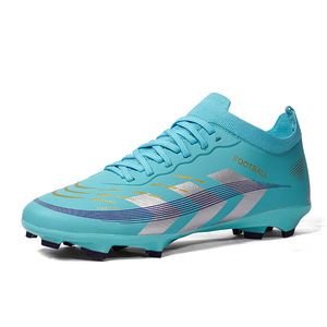 Chaussures de football pour jeunes 2025, nouvelle coloris, durables, antidérapantes, crampons hauts, tige en PVC, semelle extérieure en caoutchouc pour le sport sur herbe unisexe - Product Image 4