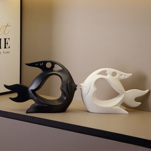 Moderno simple pareja beso pez adorno creativo hogar sala de estar TV gabinete entrada escritorio decoración regalo - Product Image 1