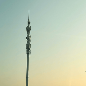 <span class=keywords><strong>Poste</strong></span> <span class=keywords><strong>de</strong></span> Antena <span class=keywords><strong>de</strong></span> Acero Galvanizado en Caliente <span class=keywords><strong>de</strong></span> 10m, 12m, 15m, 18m para Estación Base, al Mejor <span class=keywords><strong>Precio</strong></span> <span class=keywords><strong>de</strong></span> Fábrica - Product Image 1
