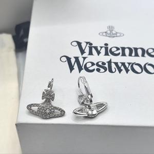 Boucles d'oreilles pour femmes en pierre naturelle Saturne, style classique, entièrement serties de diamants, en matériau autre que le diamant, fabriquées par Vivian West Queen Mother Grace, luxe léger - Product Image 3