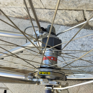 Bicicleta Urbana Estilo Japonés sin Cadena, 26 Pulgadas, Cuadro de Aleación de Aluminio, Engranajes Internos, Diseño Retro, para Desplazamientos Urbanos - Product Image 4